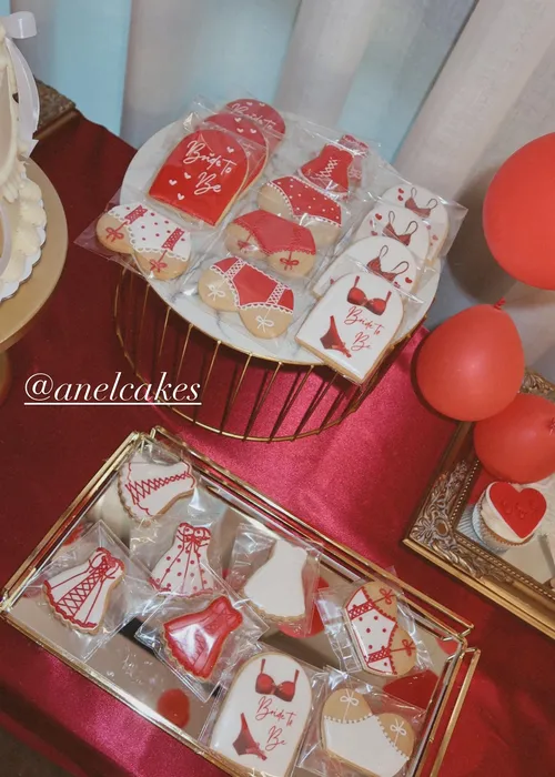 
					Esposa de Endrick exibe fotos do chá de lingerie após casamento
				
				