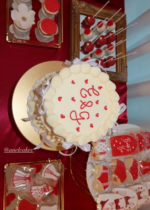 
					Esposa de Endrick exibe fotos do chá de lingerie após casamento
				
				