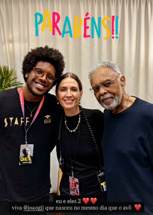 
				
					Esposa de Gilberto Gil expõe ligação de Ivete e netos em aniversário
				
				