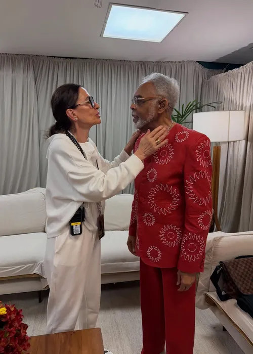 
					Esposa de Gilberto Gil expõe 'mania' do cantor antes de shows
				
				