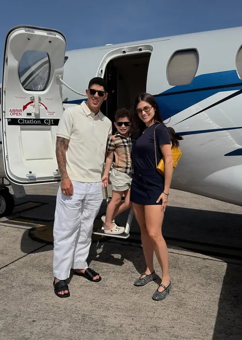 
					Ex-mulher de Zé Vaqueiro manda recado enigmático após término: 'Perdi'
				
				