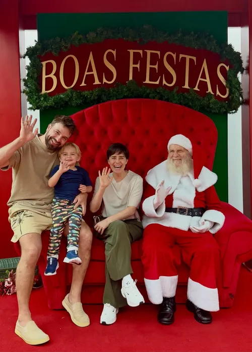 
					Famosos se antecipam e celebram Natal com família e amigos; FOTOS
				
				