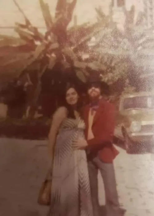 
					Filha de Raul Seixas detona viúva e expõe documentos da herança dele
				
				