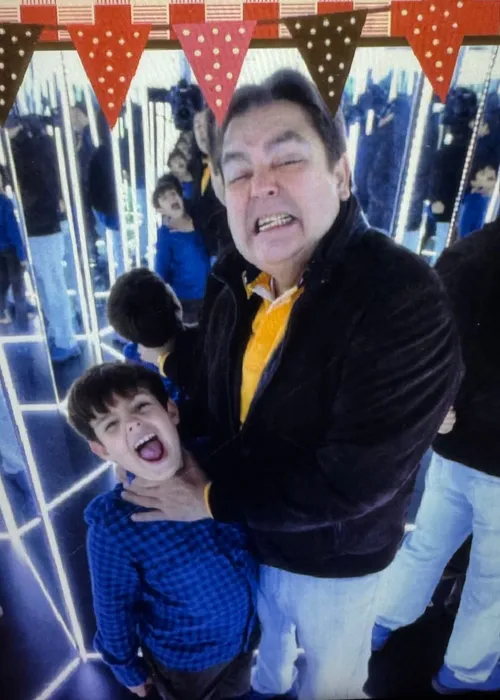 
					Filho caçula de Faustão diz que pai é o 'melhor que poderia ter tido'
				
				