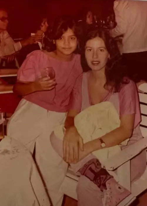 
					Flora Gil comove com presente inédito na missa de 7º dia de Preta Gil
				
				