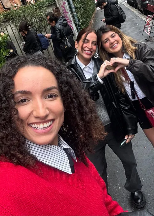 
					Gabi Guimarães exibe fotos românticas com a namorada, Boo Unzueta
				
				