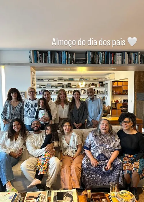 
					Gilberto Gil surge com mãe de Preta Gil em 1º Dia dos Pais sem cantora
				
				