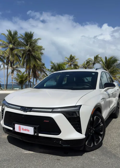 
					Imponente e tecnológico: testamos o Chevrolet Blazer EV versão RS
				
				