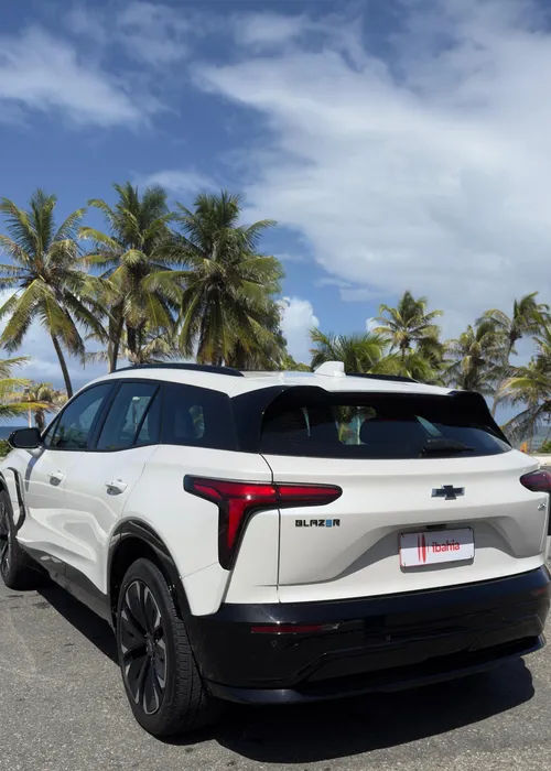 
					Imponente e tecnológico: testamos o Chevrolet Blazer EV versão RS
				
				