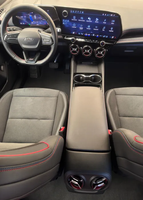 
					Imponente e tecnológico: testamos o Chevrolet Blazer EV versão RS
				
				