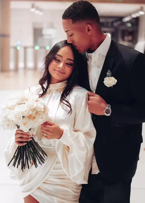 
					Jogador do Chelsea que namorou Mel Maia é flagrado com nova namorada
				
				