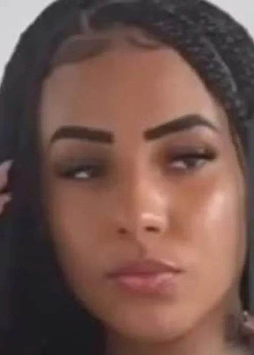 
					Jovem de 18 anos é morta a tiros dentro de casa em Salvador
				
				