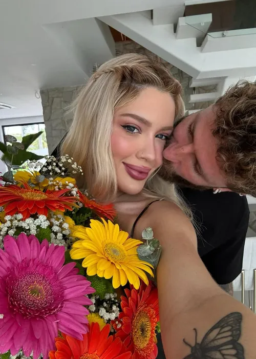 
					Karoline Lima anuncia fim do relacionamento com Léo Pereira
				
				