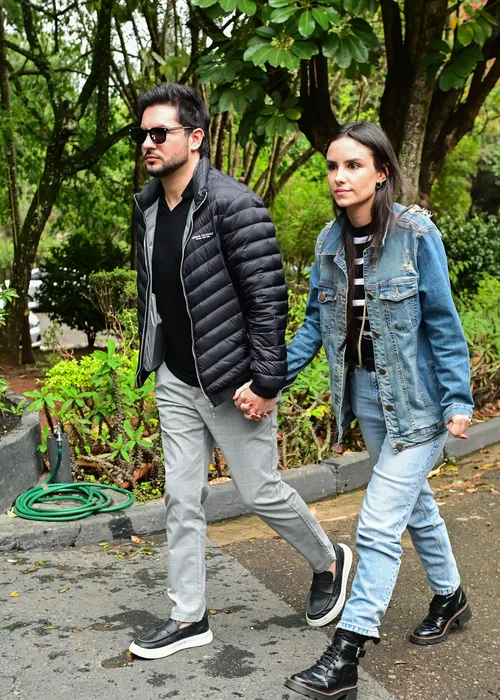 
					Lí Marttins, ex-Rouges e famosos se despedem de JP Mantovani
				
				