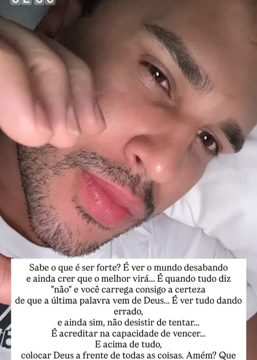 
					Lucas Guimarães faz nova reflexão após término: 'Mundo desabando'
				
				