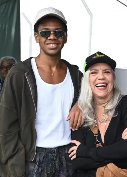 
					Luciano Huck e Angélica roubam a cena com os filhos no The Town; FOTOS
				
				