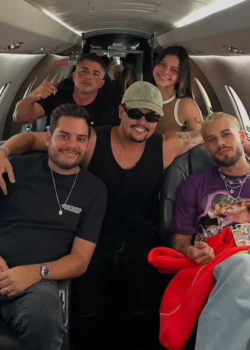 
					Mãe de Zé Felipe alfineta funcionária de Virginia e leva invertida
				
				