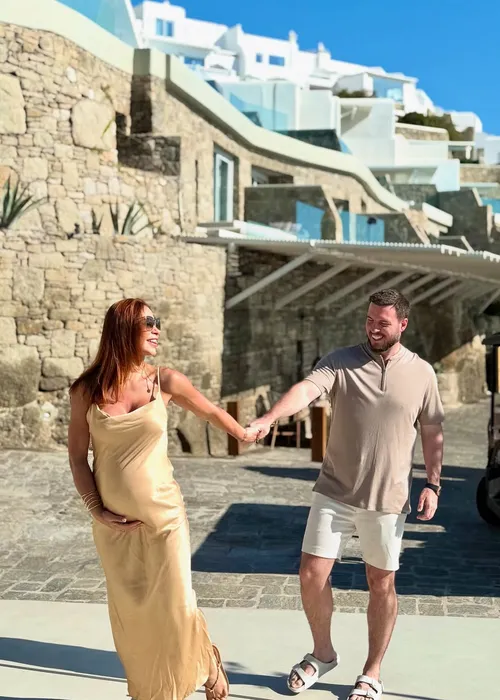 
					Maíra Cardi é detonada por forçar marido a casar novamente: 'Não quer'
				
				