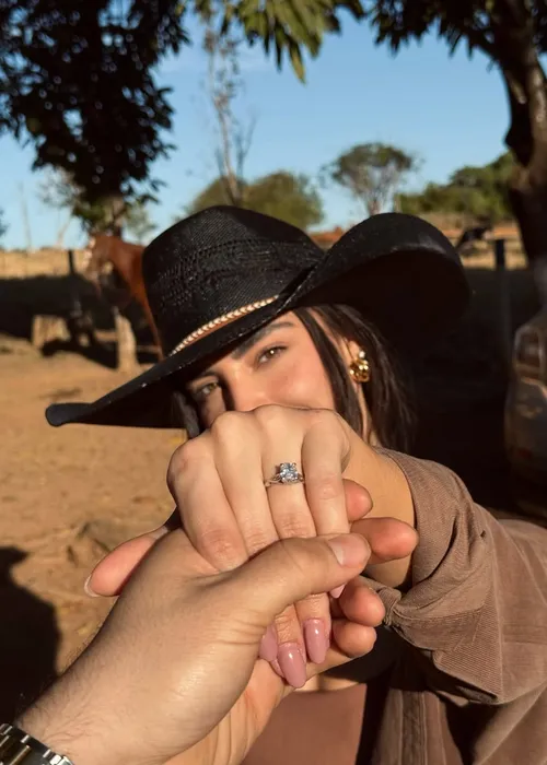 
					Murilo Huff pede Gabriela Versiani em casamento e divide opiniões
				
				