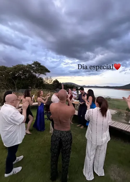 
					Paolla Oliveira faz aparição pública após término com Diogo Nogueira
				
				