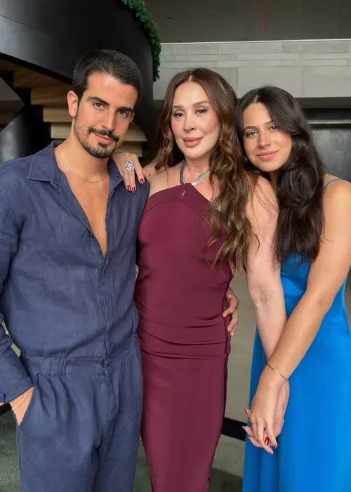 
					Paolla Oliveira faz aparição pública após término com Diogo Nogueira
				
				