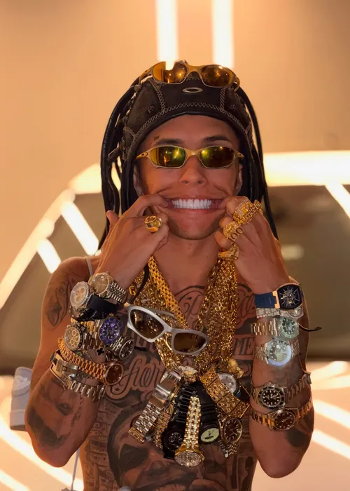 
					Quem é Buzeira, influencer preso que arrecadou R$ 10 mi em casamento
				
				