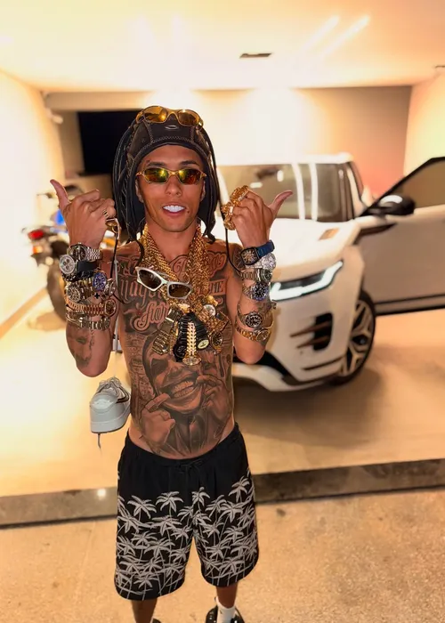 
					Quem é Buzeira, influencer preso que arrecadou R$ 10 mi em casamento
				
				