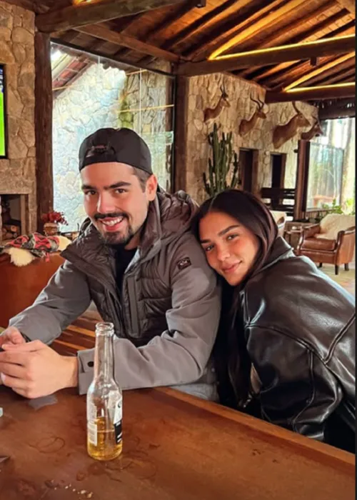 
				
					Quem é Isabella Kherlakian, suposta affair do filho de Faustão
				
				