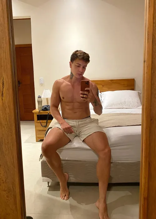 
					Quem é João Also, novo affair de Carlinhos Maia
				
				