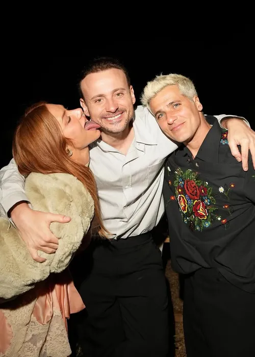 
					Quem é Léo Fuchs, amigo de Gagliasso que deu beijão em Giovanna Ewbank
				
				