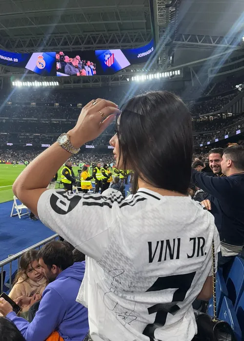 
					Quem é novo amor de Vini Jr, que já flertou com Neymar
				
				