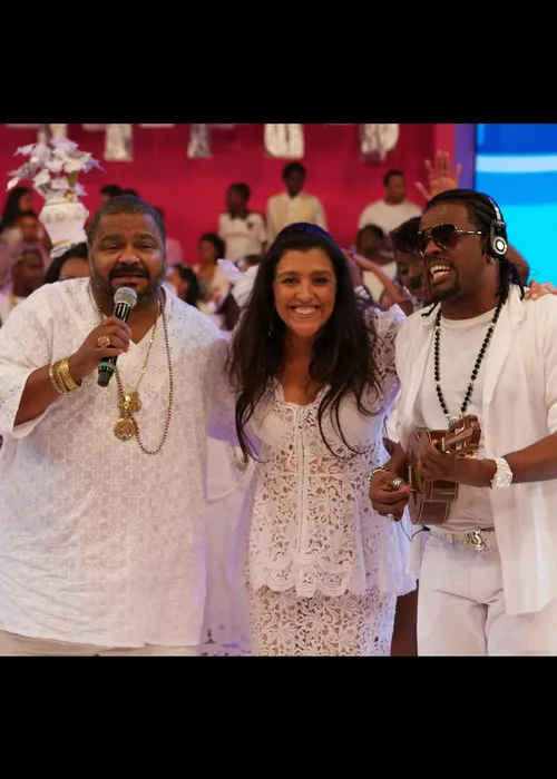 
					Regina Casé resgata o 'Esquenta' e se declara para Arlindo Cruz
				
				