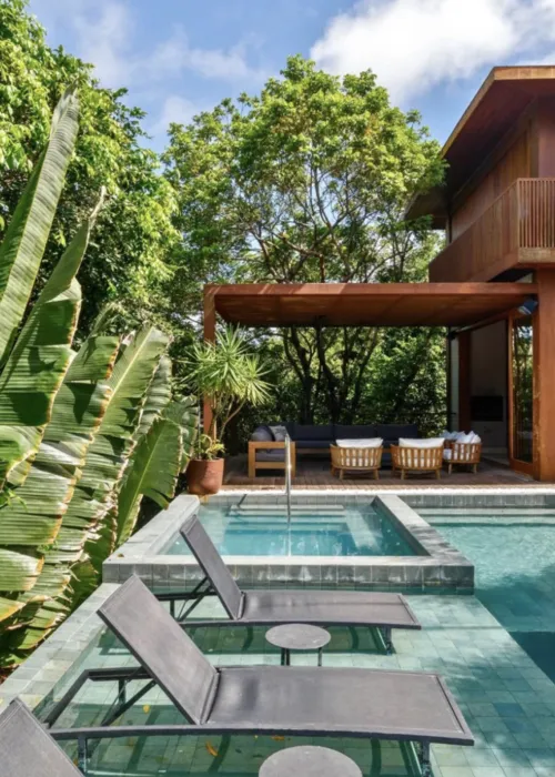 
					Seis hotéis e casas com atendimento diferenciado perto de Salvador
				
				