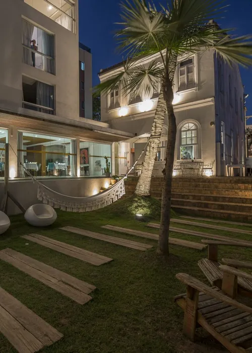 
					Seis hotéis e casas com atendimento diferenciado perto de Salvador
				
				