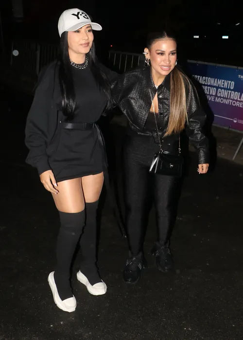 
					Simone e Simaria fazem rara aparição juntas no 'The Town'
				
				