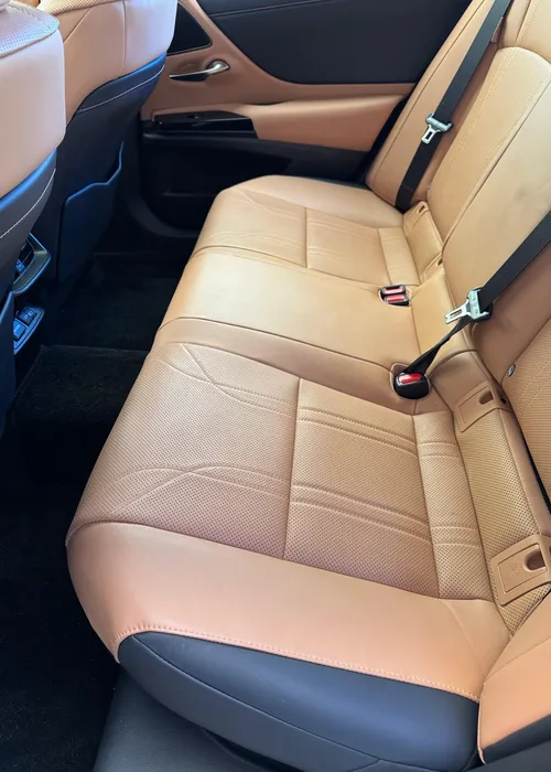 
					Sofisticação, suavidade e tecnologia híbrida: test drive do ES300h
				
				