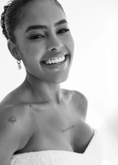 
					Sthe Matos e Kevi Jonny se casam em cerimônia luxuosa na Bahia; FOTOS
				
				