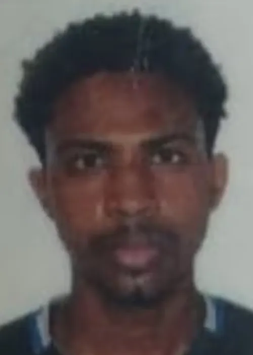 
				
					Suspeito de matar homem após discussão por barulho de caminhão é preso
				
				