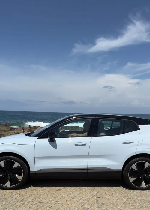 
				
					Tecnologia e desempenho surpreendentes: test drive do Volvo EX30
				
				