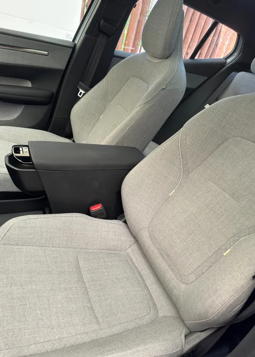 
				
					Tecnologia e desempenho surpreendentes: test drive do Volvo EX30
				
				
