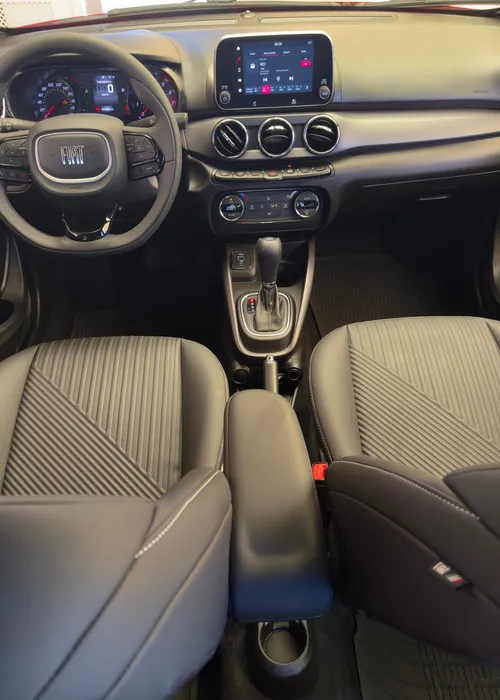 
					Testamos o Fiat Cronos Precision 1.3: sedã une conforto e ergonomia
				
				