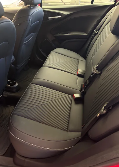 
					Testamos o Fiat Cronos Precision 1.3: sedã une conforto e ergonomia
				
				