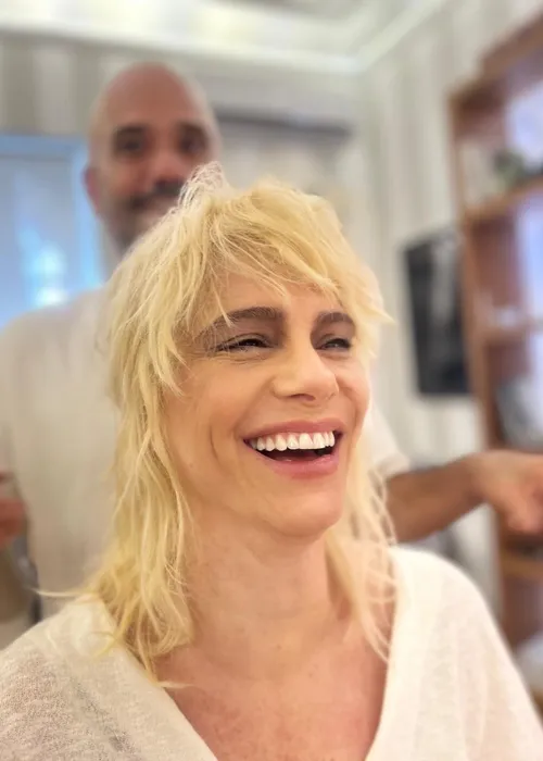 
					Tia Celina em Vale Tudo, Malu Galli muda visual e surge irreconhecível
				
				