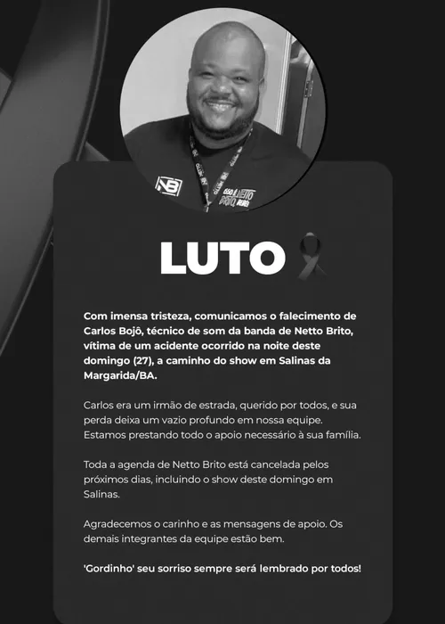 
					Três pessoas morrem em batida de ônibus com equipe de cantor baiano
				
				