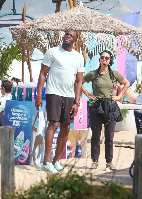 
					Usain Bolt grava cenas de 'Vale Tudo' com Cauã Reymond em praia do Rio
				
				