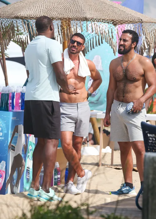 
					Usain Bolt grava cenas de 'Vale Tudo' com Cauã Reymond em praia do Rio
				
				