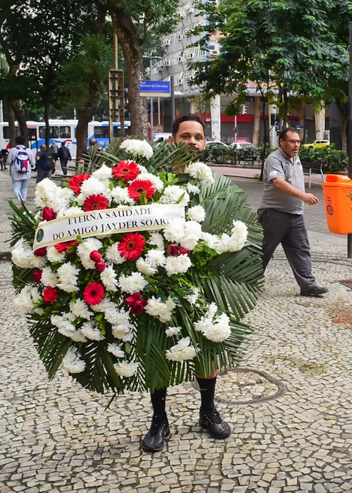
					Velório de Preta Gil: amigos e familiares se despedem da cantora; veja
				
				