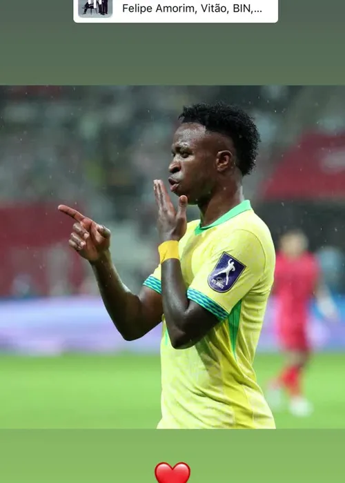 
					Vini Jr envia 'parças' e quer pedir folga para voltar com Virginia
				
				