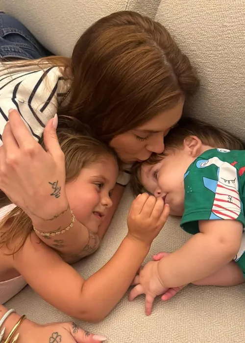 
					Virginia celebra aniversário do filho caçula: 'Sua família te ama'
				
				