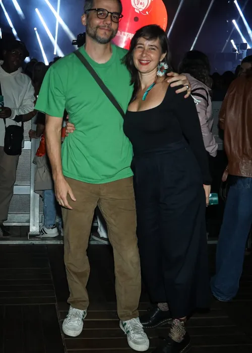 
					Wagner Moura faz rara aparição com a esposa em festival; FOTOS
				
				